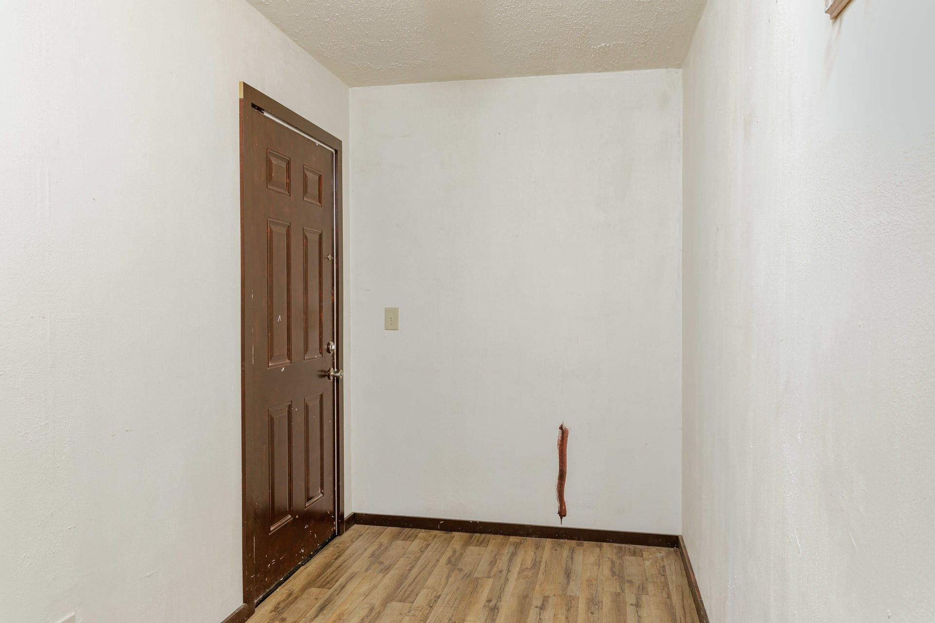 6111 Levi Road Hixson, TN 37343 - Photo 15 of 29 backroom