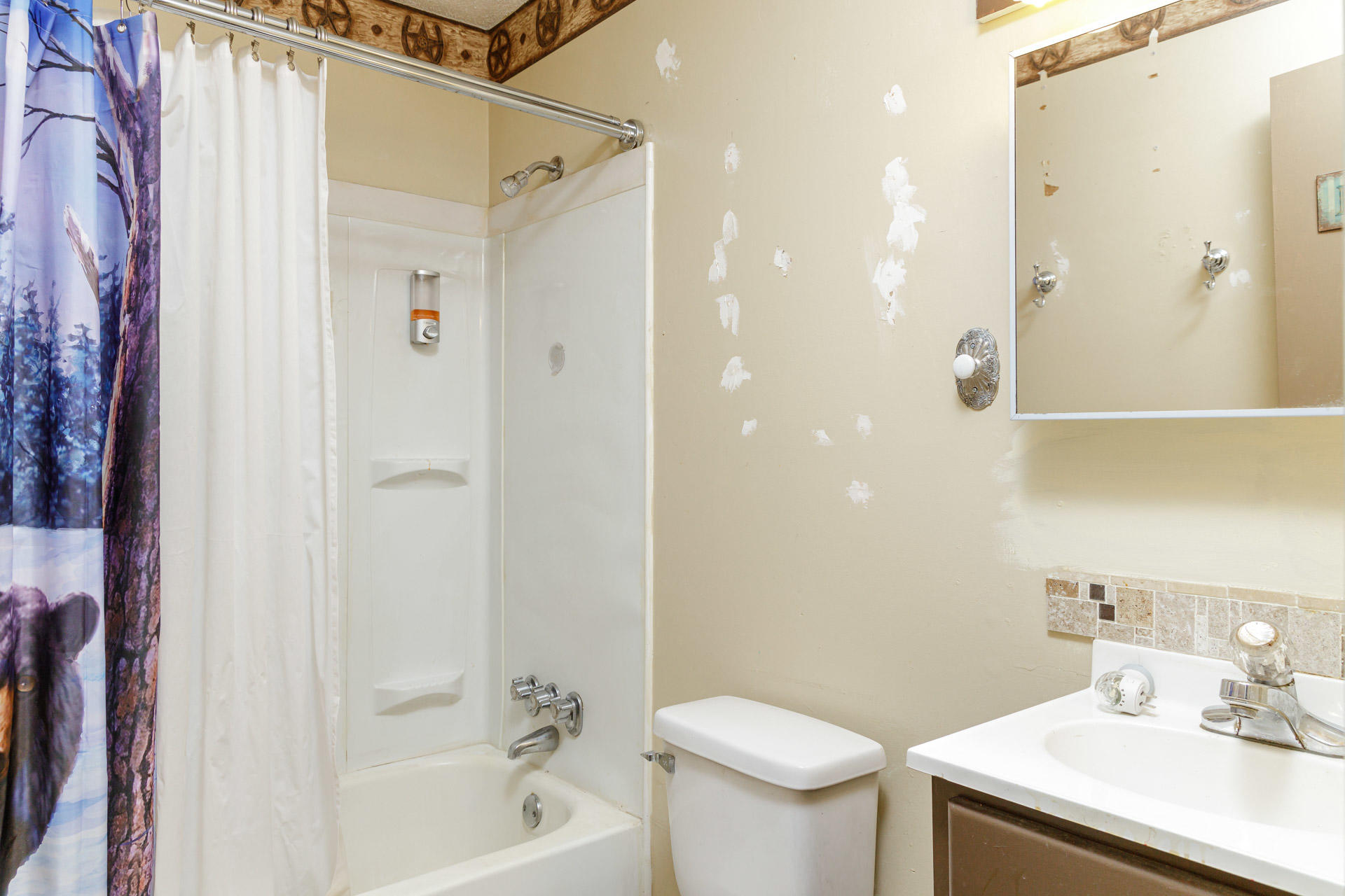6111 Levi Road Hixson, TN 37343 - Photo 16 of 29 hallbath