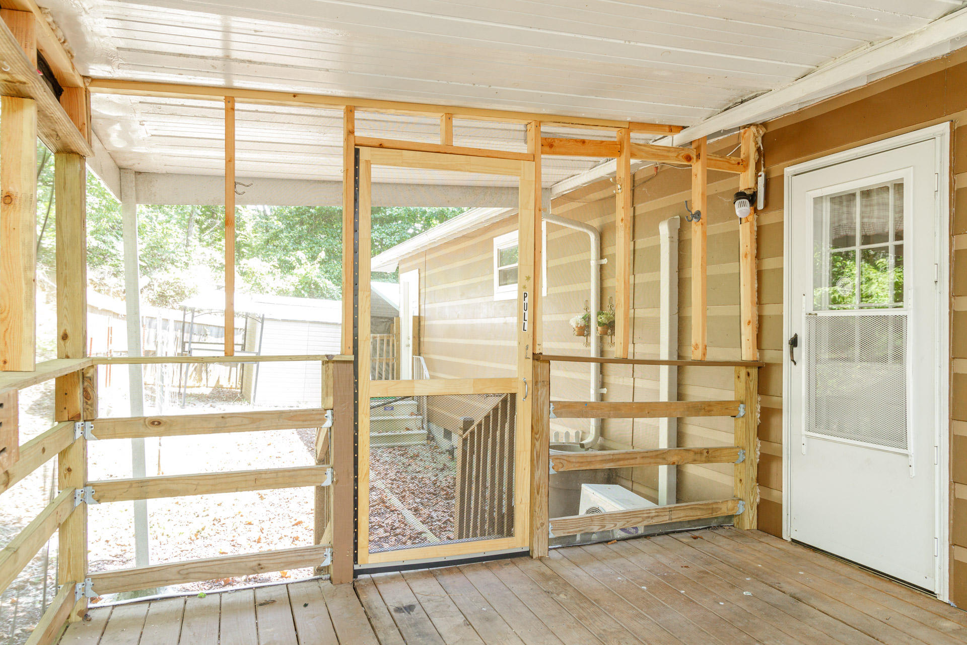 6111 Levi Road Hixson, TN 37343 - Photo 18 of 29 deck