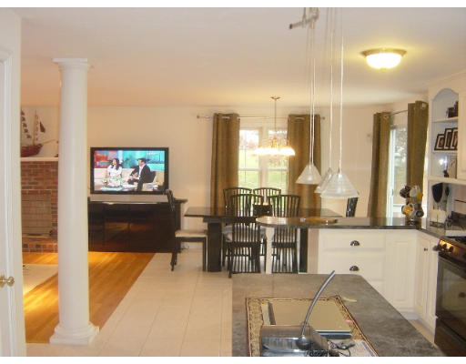 416 Marston Road Northbridge, MA 01588 - Photo 6 of 21