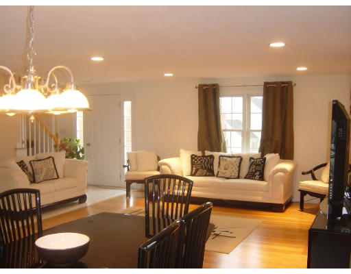 416 Marston Road Northbridge, MA 01588 - Photo 9 of 21