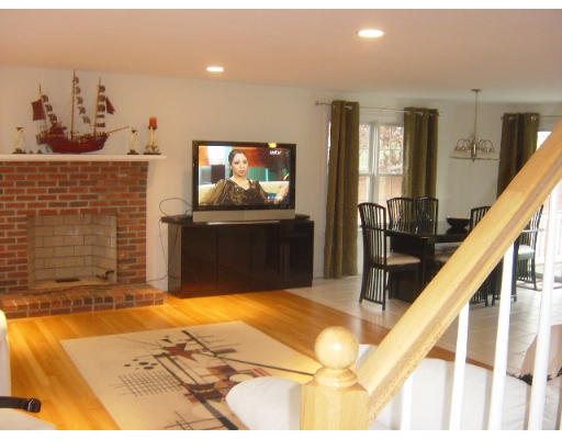 416 Marston Road Northbridge, MA 01588 - Photo 10 of 21