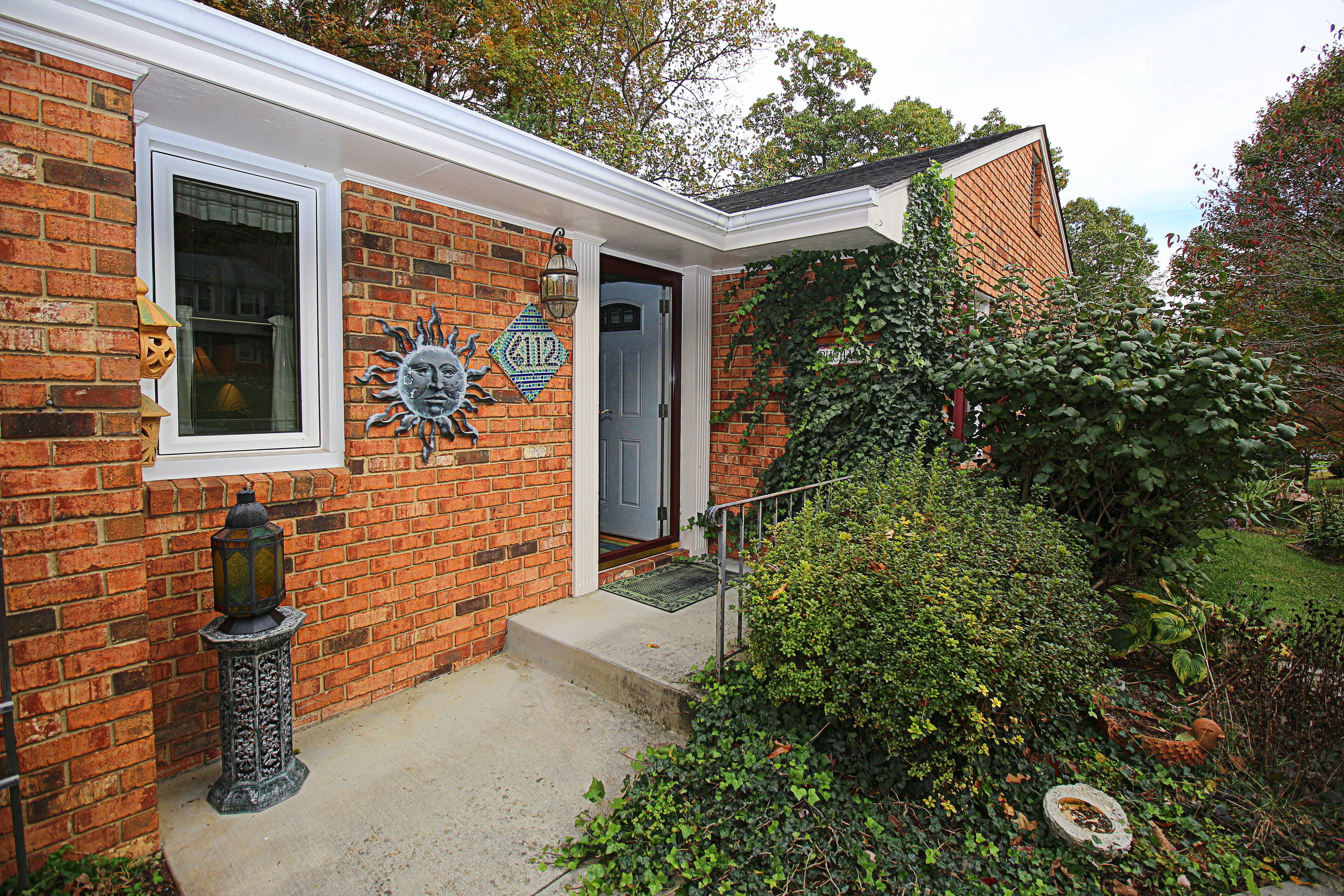 6112 Burnham Road Roanoke, VA 24018 - Photo 2 of 45 300 dpi7