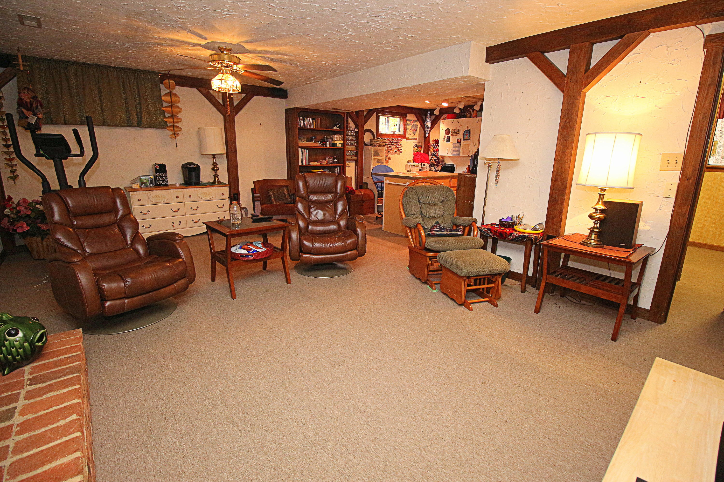 6112 Burnham Road Roanoke, VA 24018 - Photo 29 of 45 300 dpi40