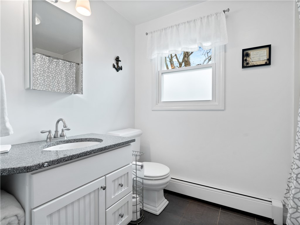 32 Hamlin Avenue Warwick, RI 02889 - Photo 17 of 21