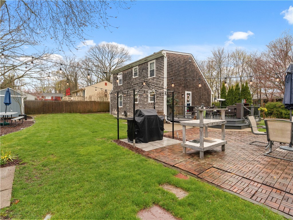 32 Hamlin Avenue Warwick, RI 02889 - Photo 3 of 21