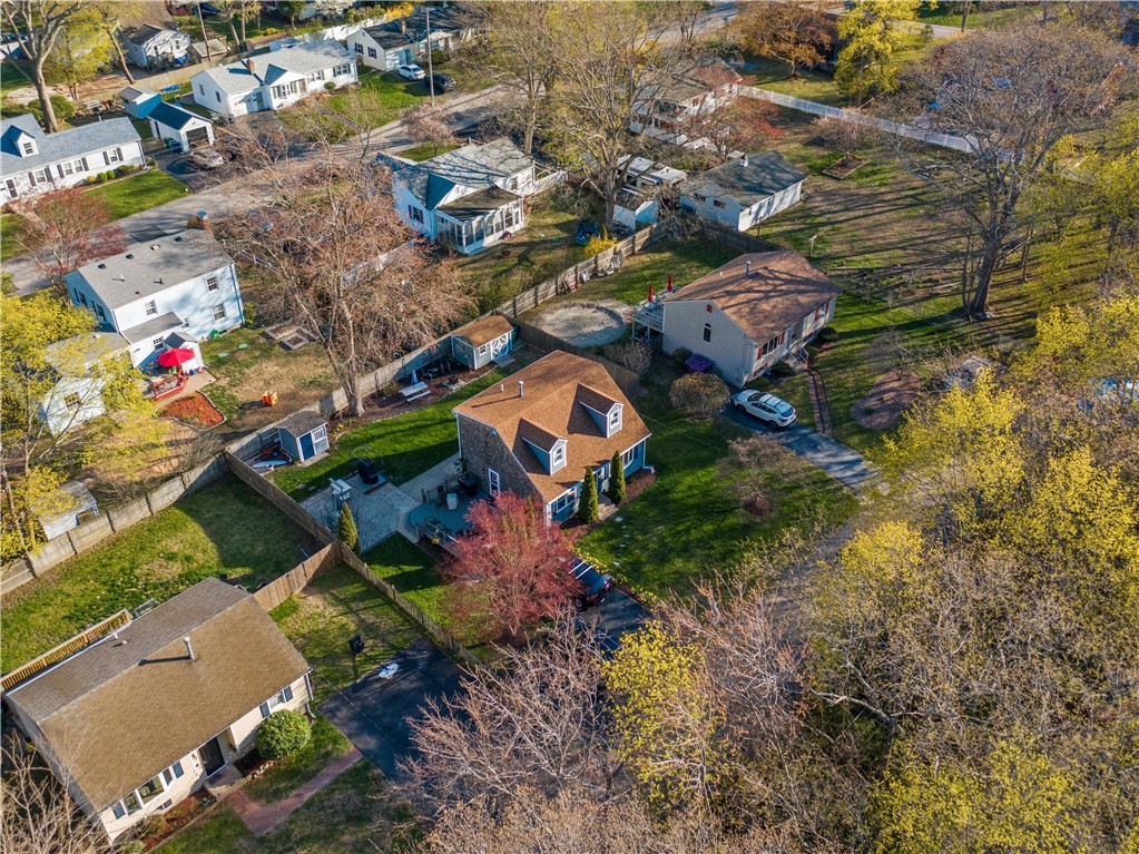 32 Hamlin Avenue Warwick, RI 02889 - Photo 5 of 21