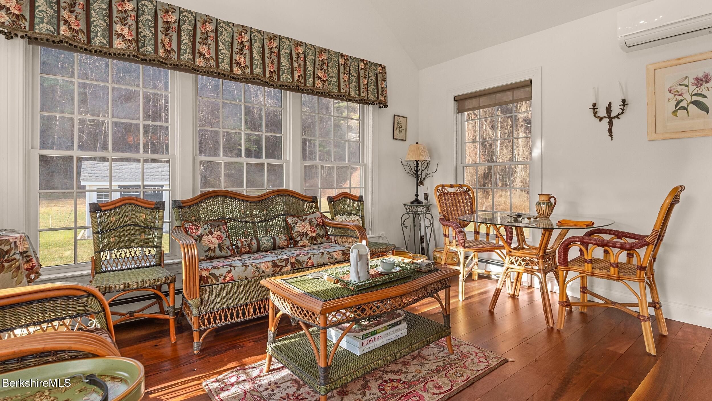46 Glendale Road Stockbridge, MA 01262 - Photo 10 of 24 DSC00047LR