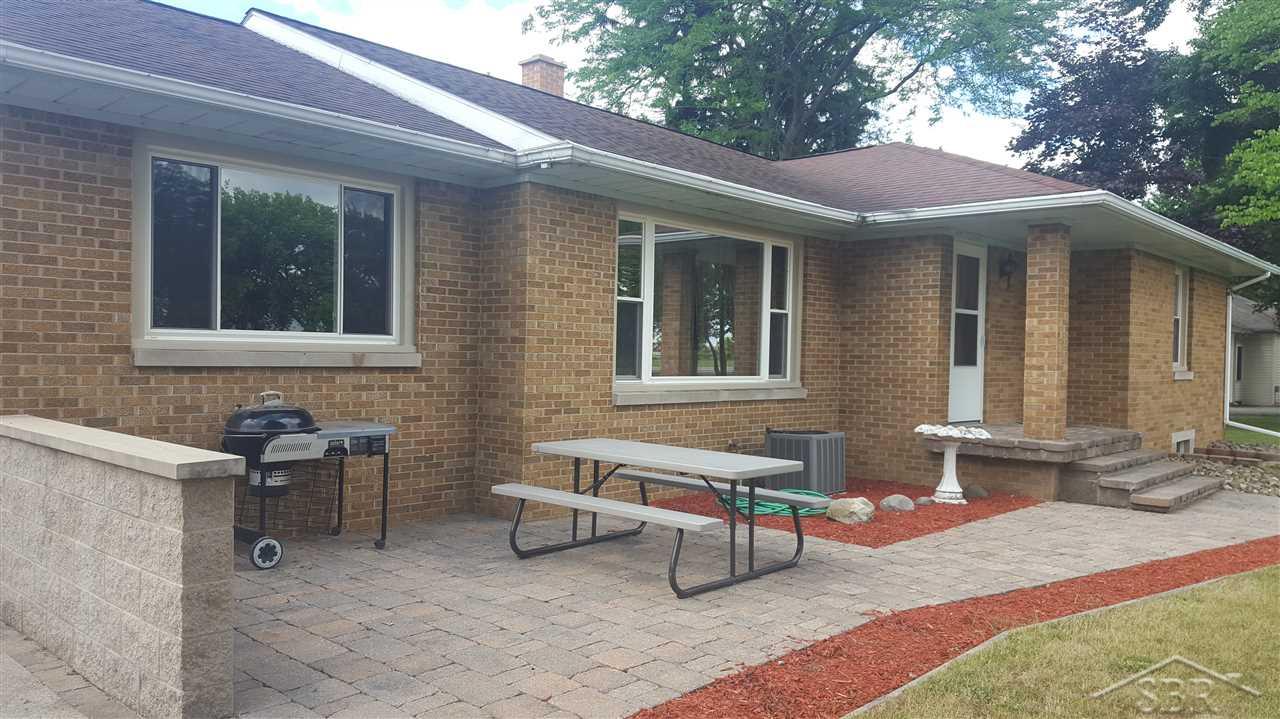 19885 Gratiot Road Merrill, MI 48637 - Photo 2 of 16