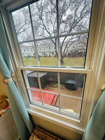 $2,550 | 2062 Danbury Place, Hoffman Estates, IL 60169