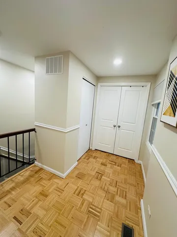 $2,550 | 2062 Danbury Place, Hoffman Estates, IL 60169