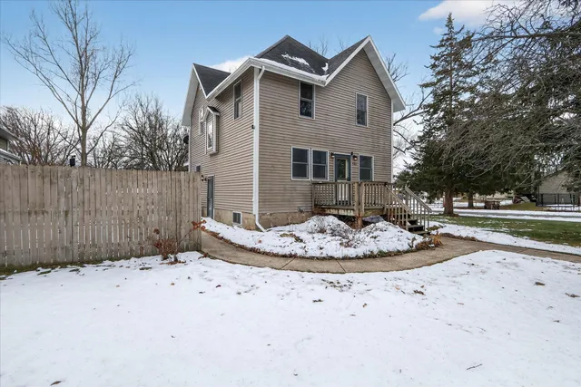 $285,000 | 402 East Church Street, Orfordville, WI 53576