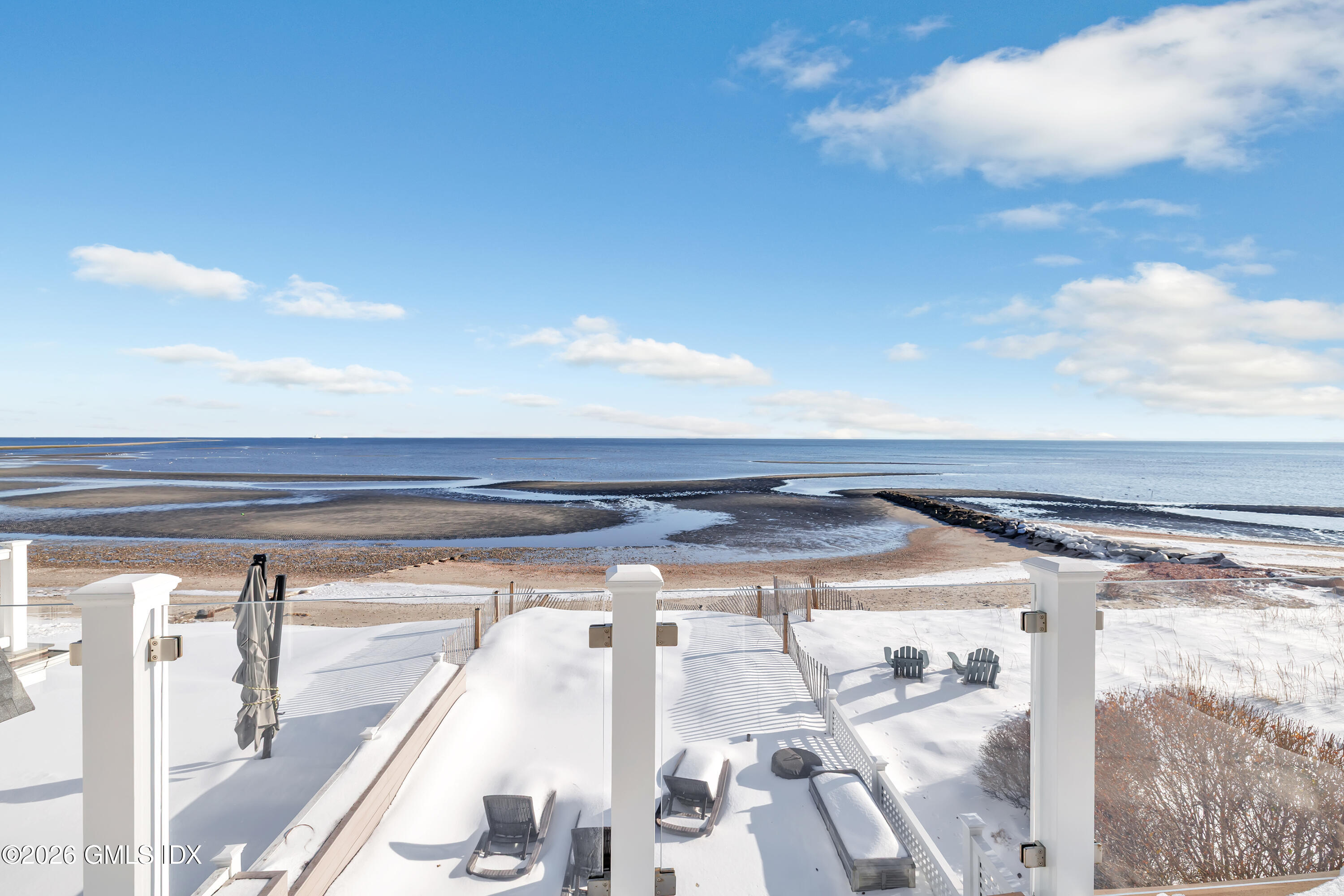 1053 Fairfield Beach Road Fairfield, CT 06824 - Photo 14 of 40 a view of entryway