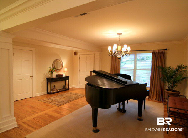 506 Oak Ridge Court West Daphne, AL 36526 - Photo 4 of 31 Hardwood Floors & Large Window, in this great space