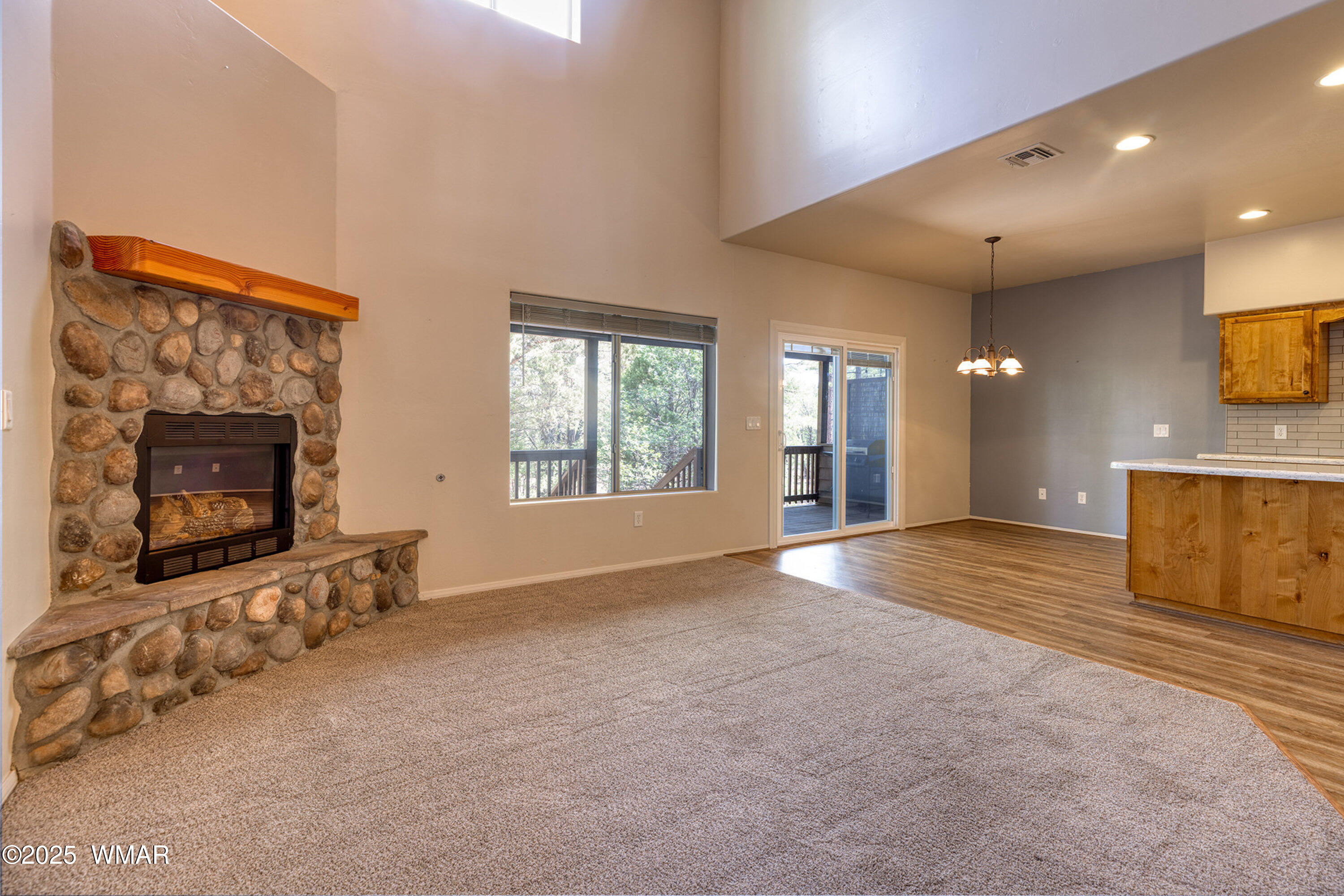 6954 Starlight Ridge Road Lakeside, AZ 85929 - Photo 10 of 37 Plenty of lighting!
