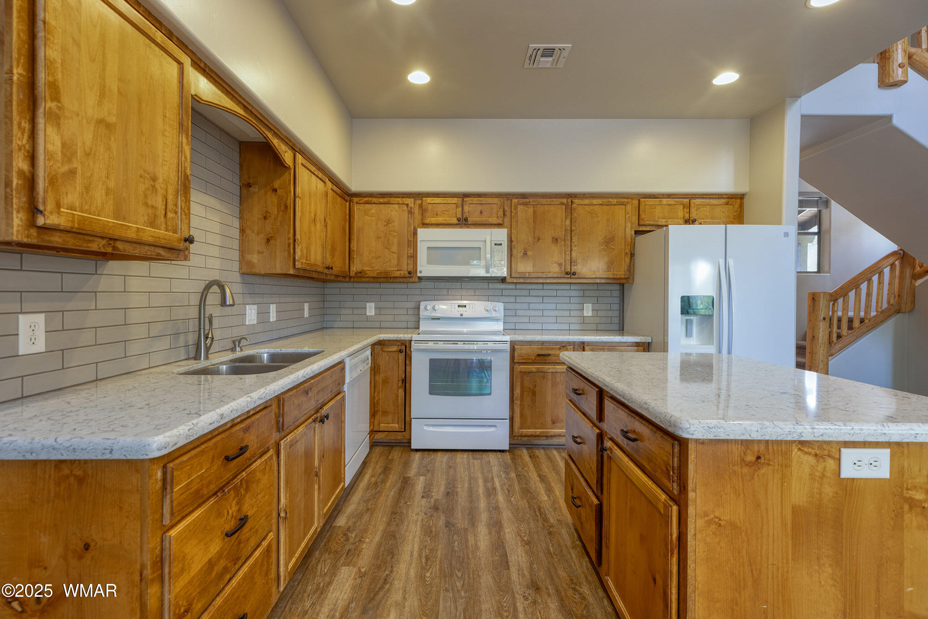 6954 Starlight Ridge Road Lakeside, AZ 85929 - Photo 15 of 37 Nice sized Island