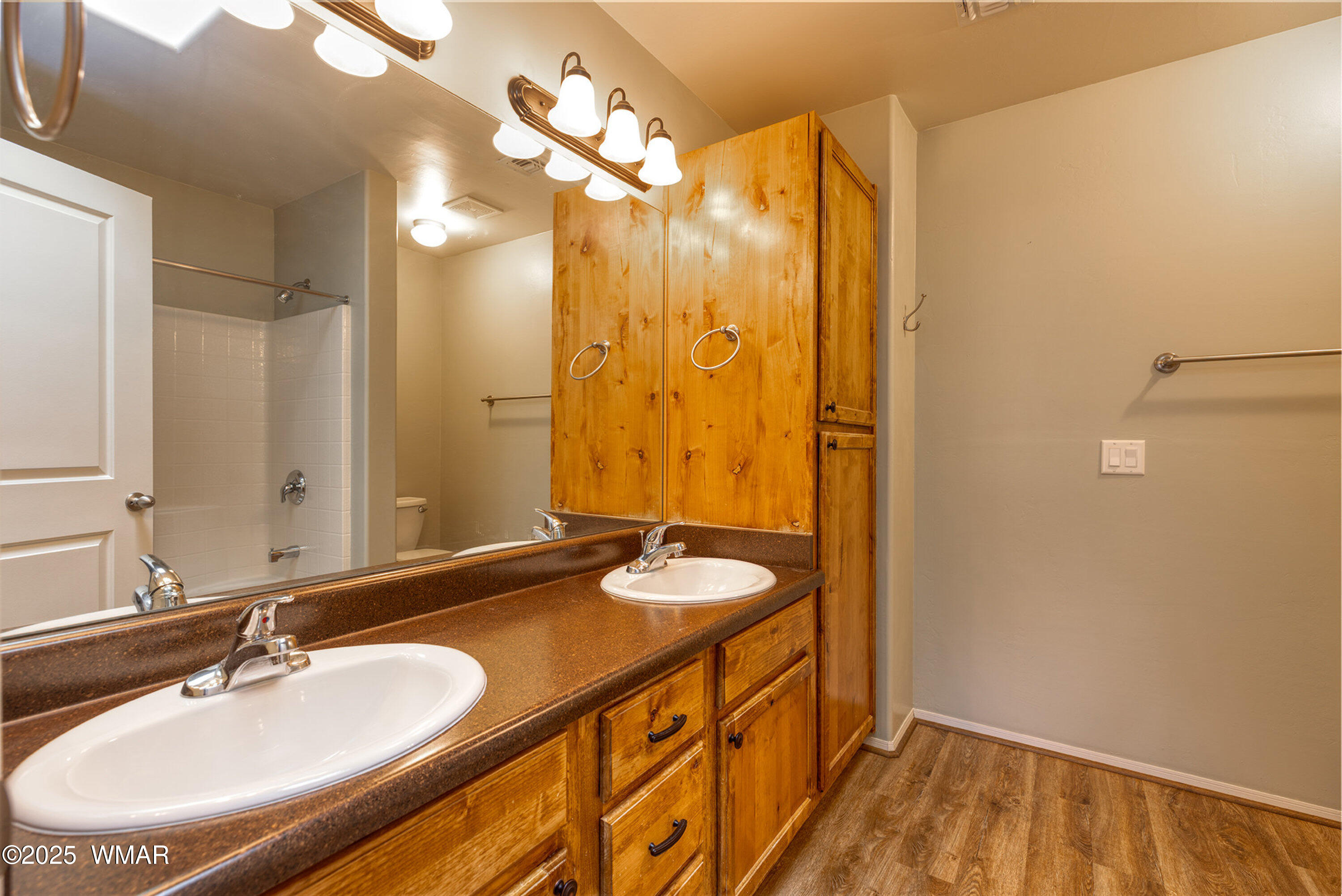 6954 Starlight Ridge Road Lakeside, AZ 85929 - Photo 23 of 37 Bathroom 1