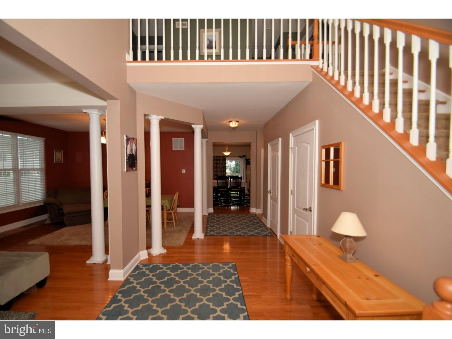 11043 Knights Road Philadelphia, PA 19154 - Photo 2 of 25