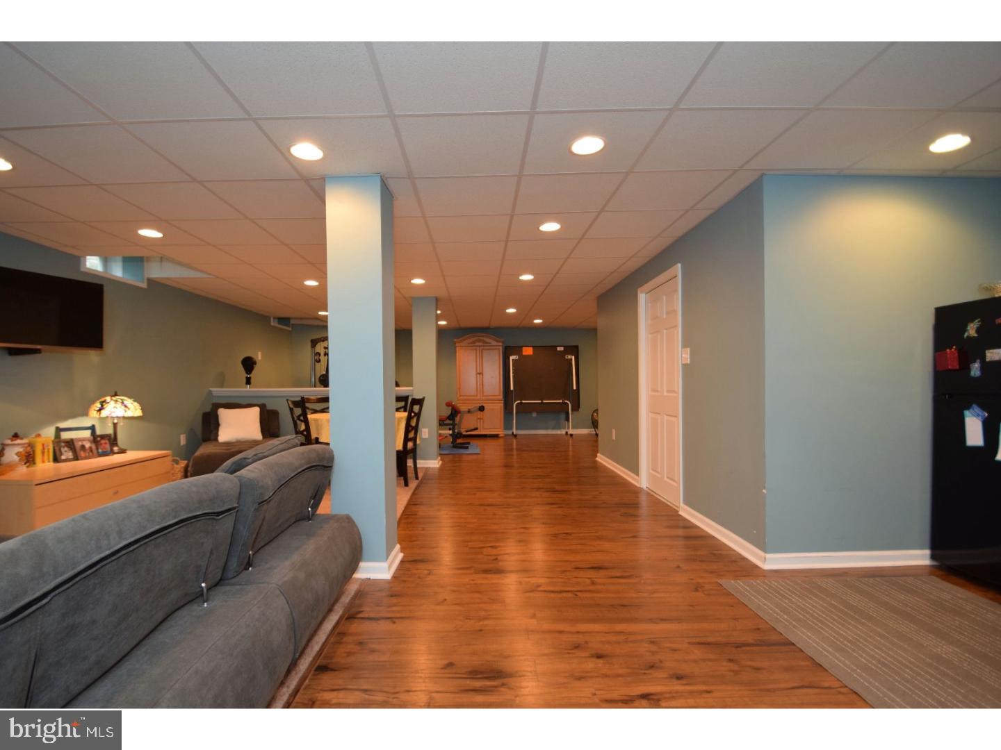 11043 Knights Road Philadelphia, PA 19154 - Photo 20 of 25
