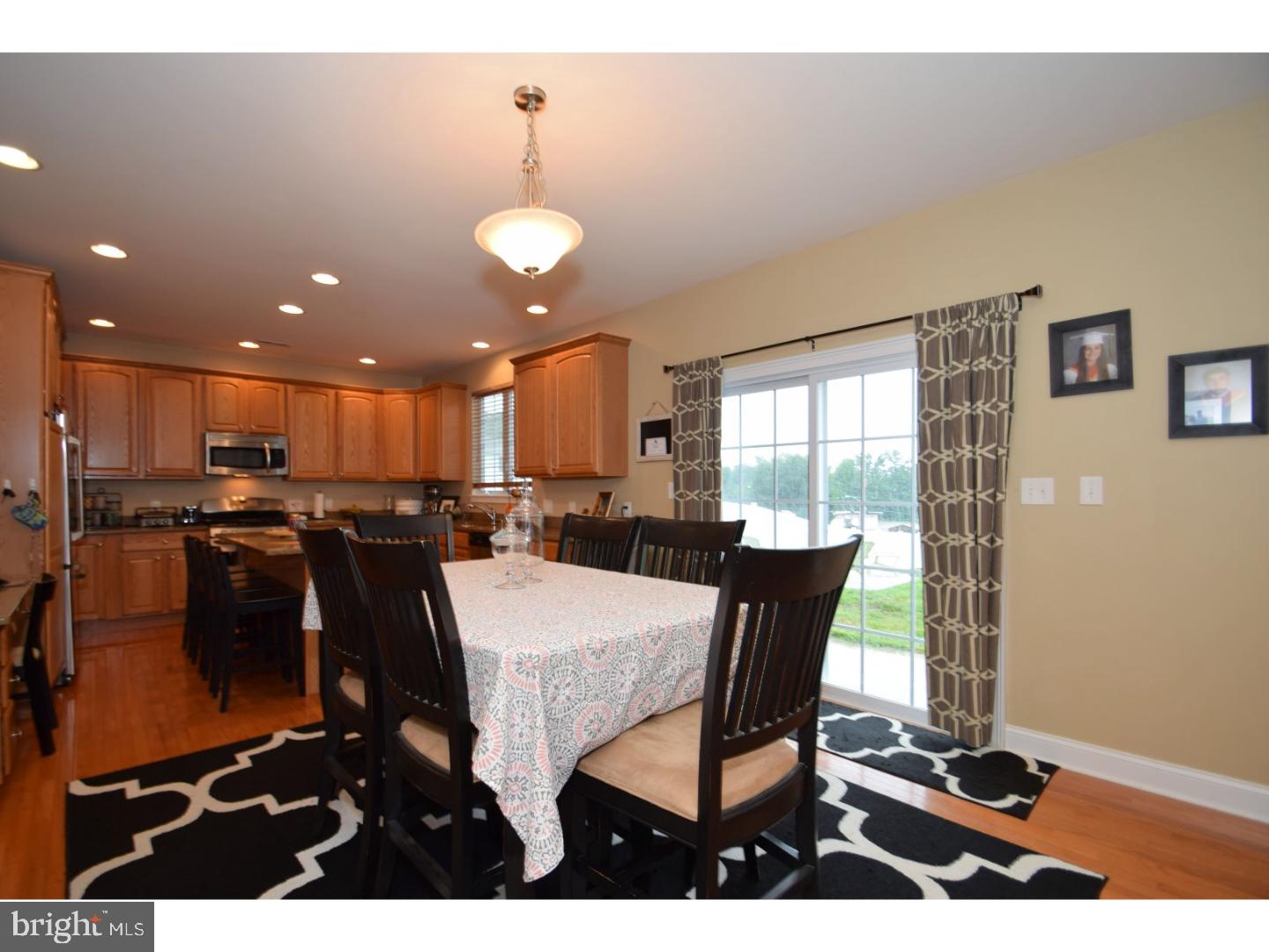 11043 Knights Road Philadelphia, PA 19154 - Photo 6 of 25