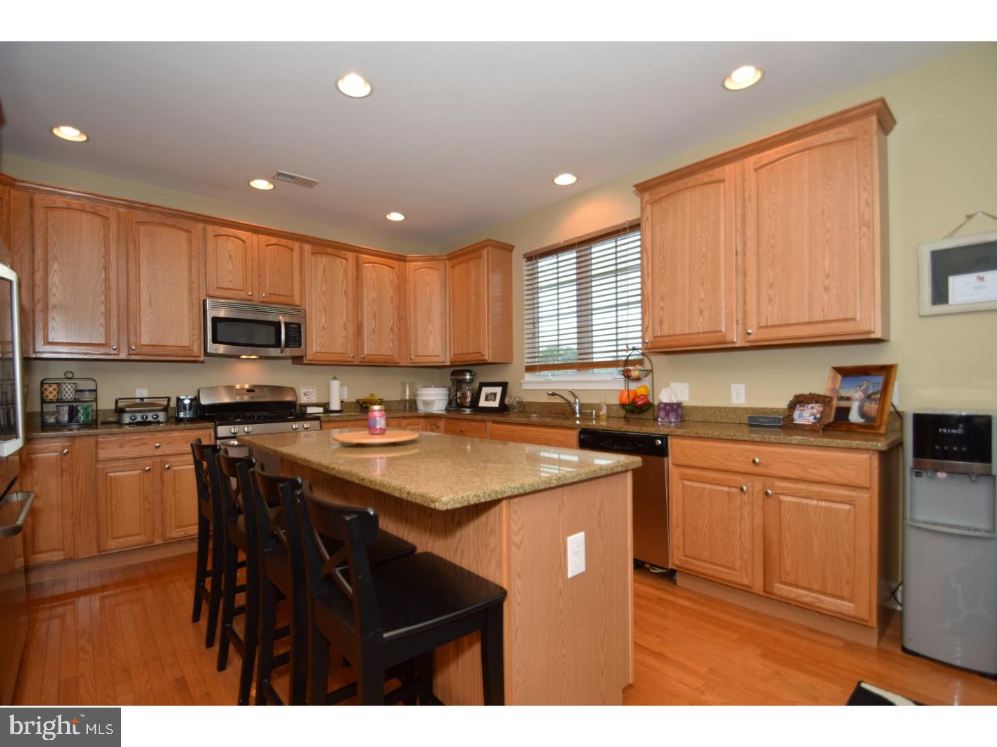 11043 Knights Road Philadelphia, PA 19154 - Photo 8 of 25