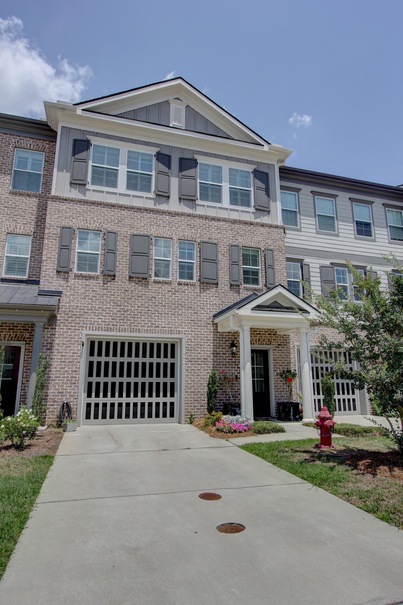 181 Slipper Shell Court Mount Pleasant, SC 29464 - Photo 2 of 61 181SlipperShell-0002