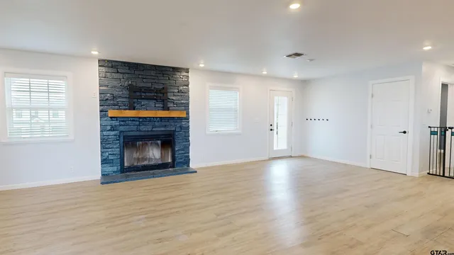 $325,000 | 14553 County Road 2191, Whitehouse, TX 75791