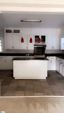 $1,950 | 117 Pine Street, Greer, SC 29650