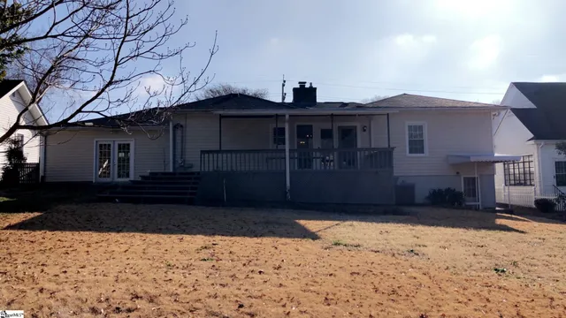 $1,950 | 117 Pine Street, Greer, SC 29650