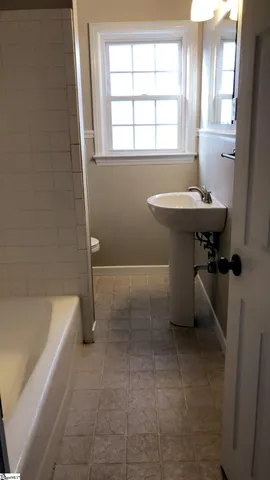 $1,950 | 117 Pine Street, Greer, SC 29650