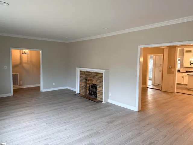 $1,950 | 117 Pine Street, Greer, SC 29650