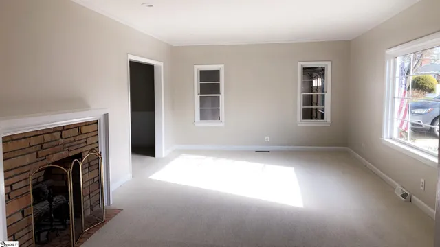 $1,950 | 117 Pine Street, Greer, SC 29650