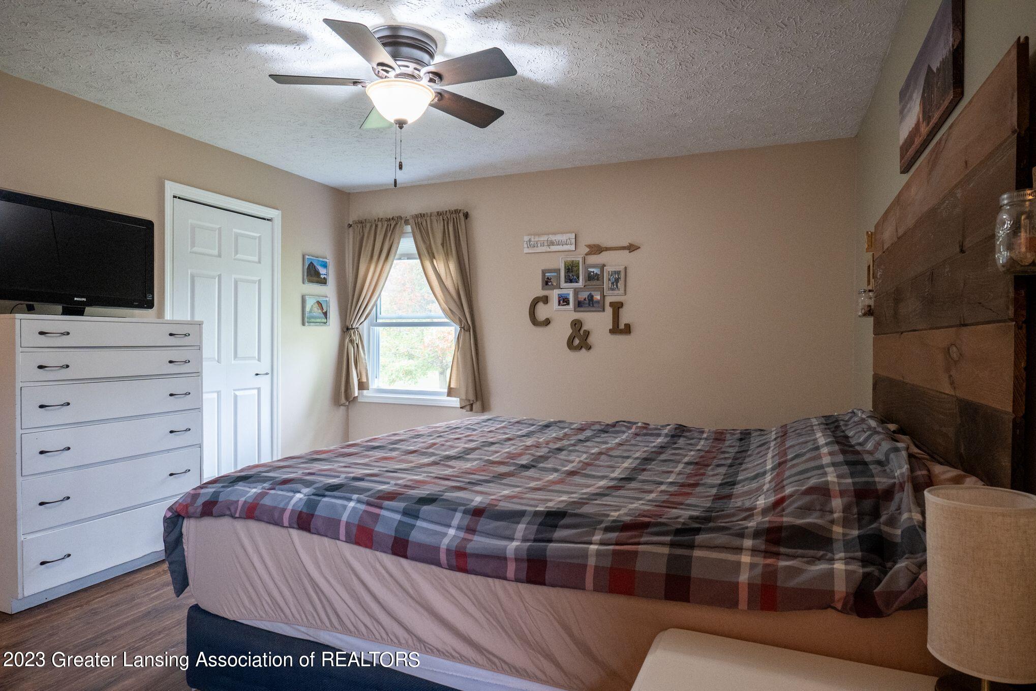 5190 Houston Road Eaton Rapids, MI 48827 - Photo 12 of 33 Primary Bedroom