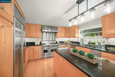 $1,975,000 | 216 Royal St Court, Danville, CA 94526