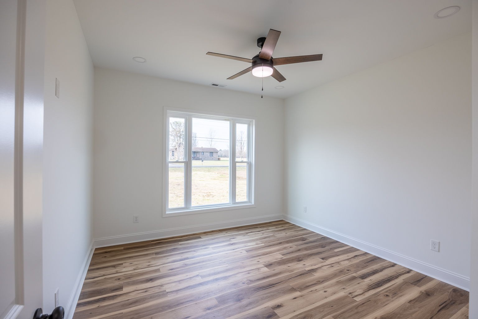 1509 Old Estill Springs Road Decherd, TN 37324 - Photo 15 of 25