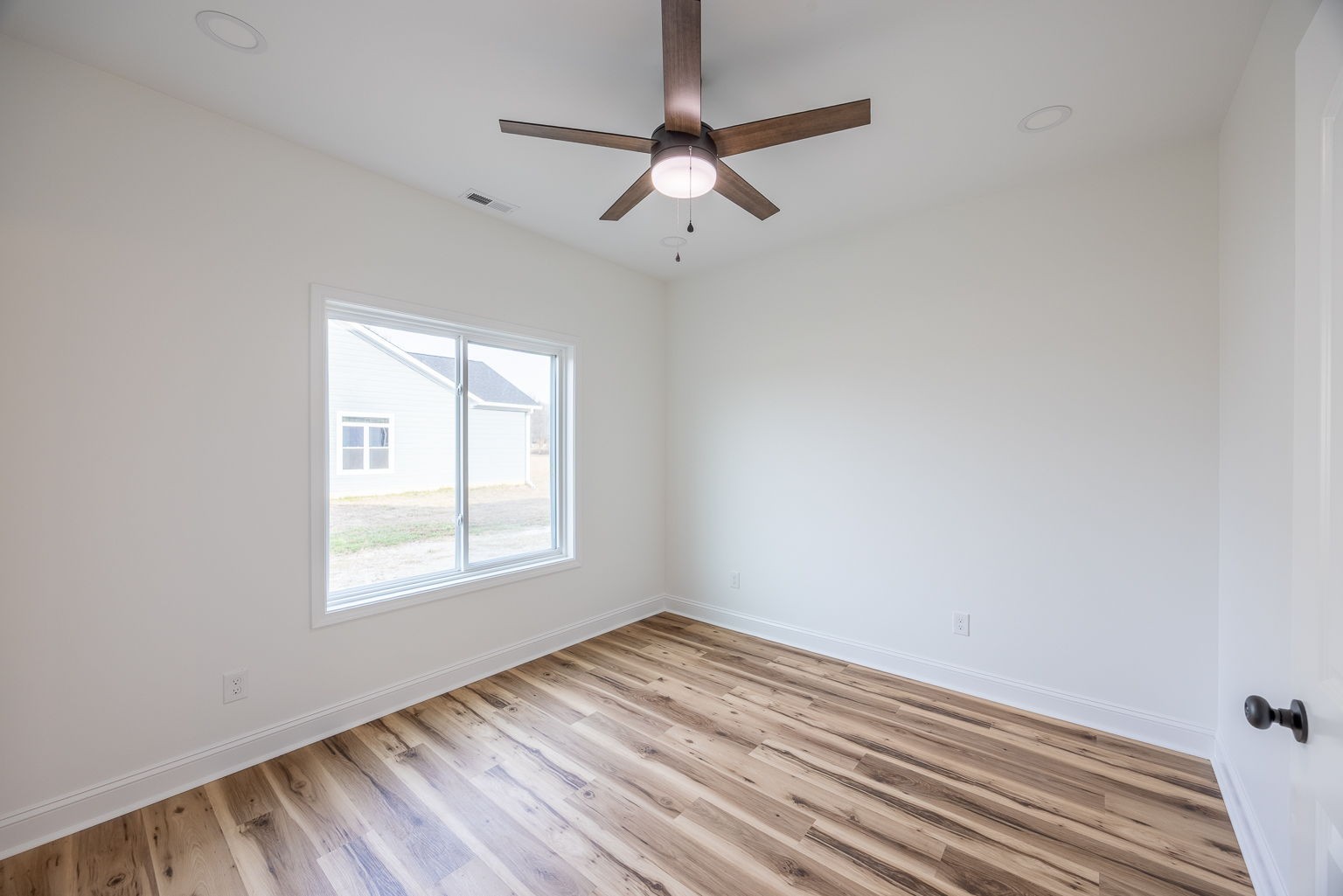 1509 Old Estill Springs Road Decherd, TN 37324 - Photo 17 of 25