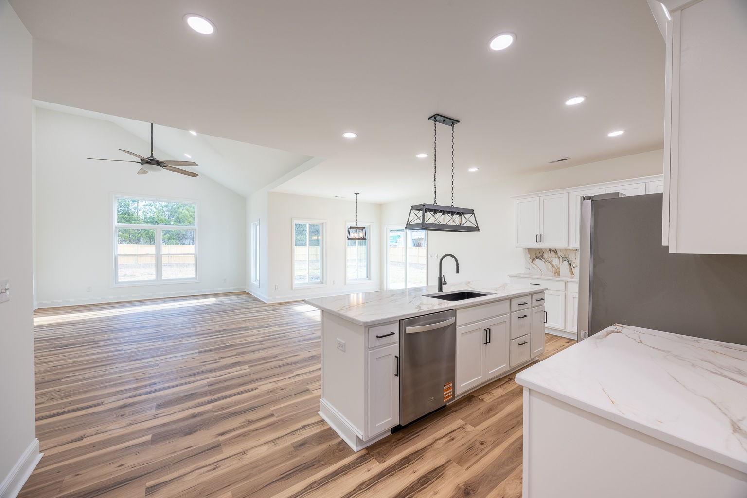 1509 Old Estill Springs Road Decherd, TN 37324 - Photo 4 of 25