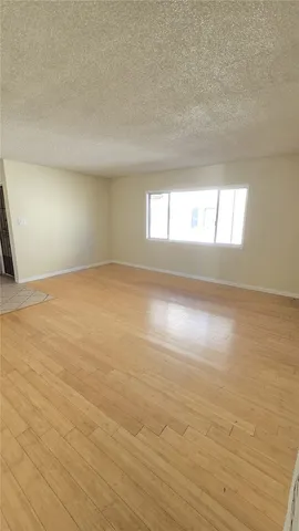 a view of empty room with window