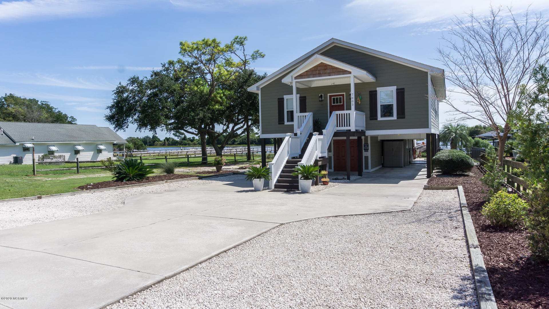 7005 Lester Street Southwest Ocean Isle Beach, NC 28469 - Photo 46 of 71 Plenty of parking space