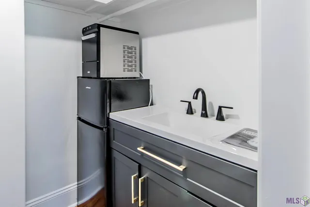 $990,000 | 1621 Bayou Black Drive, Houma, LA 70360