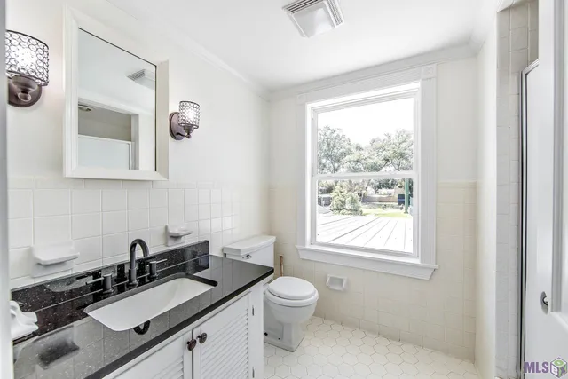 $990,000 | 1621 Bayou Black Drive, Houma, LA 70360