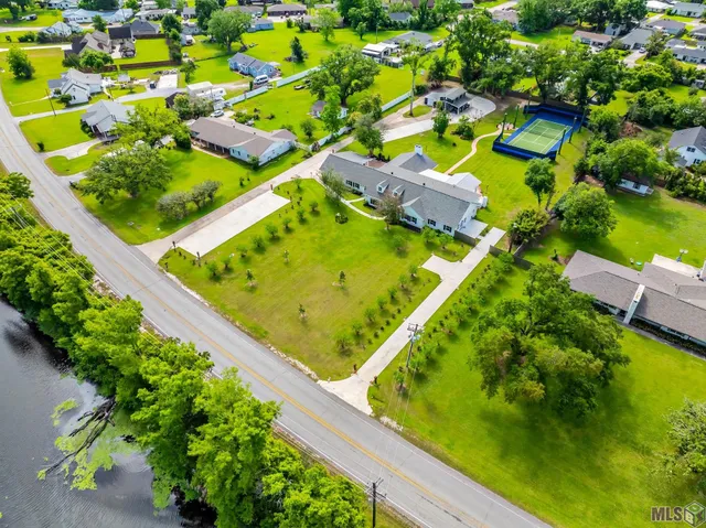 $990,000 | 1621 Bayou Black Drive, Houma, LA 70360