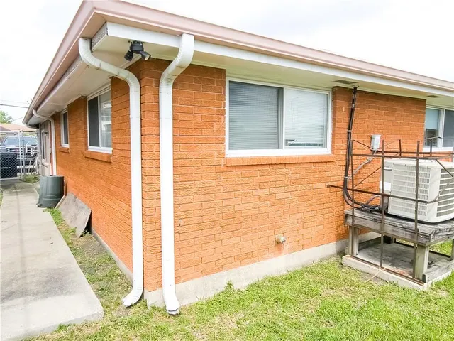 $1,400 | 4821 Francis Drive, New Orleans, LA 70126