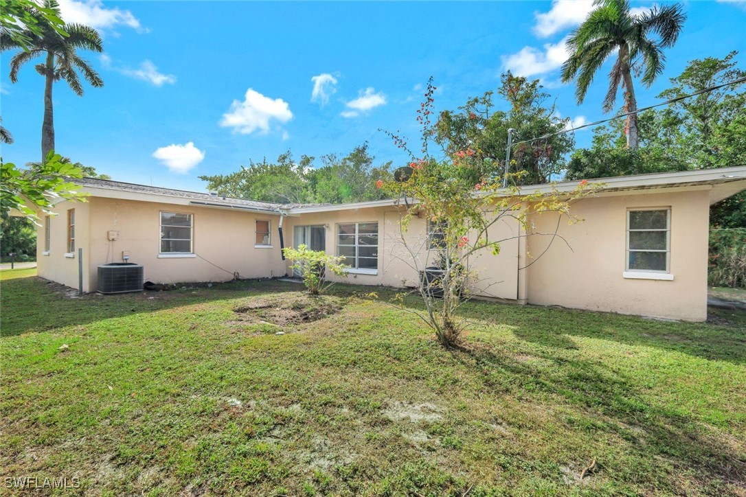 1345 Rio Vista Fort Myers, FL 33901 - Photo 23 of 26 Gallery Image 23