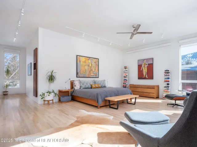 $5,350,000 | 455 East Broadway Avenue, Jackson, WY 83001