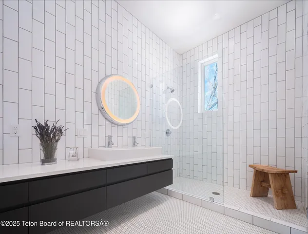 $5,350,000 | 455 East Broadway Avenue, Jackson, WY 83001