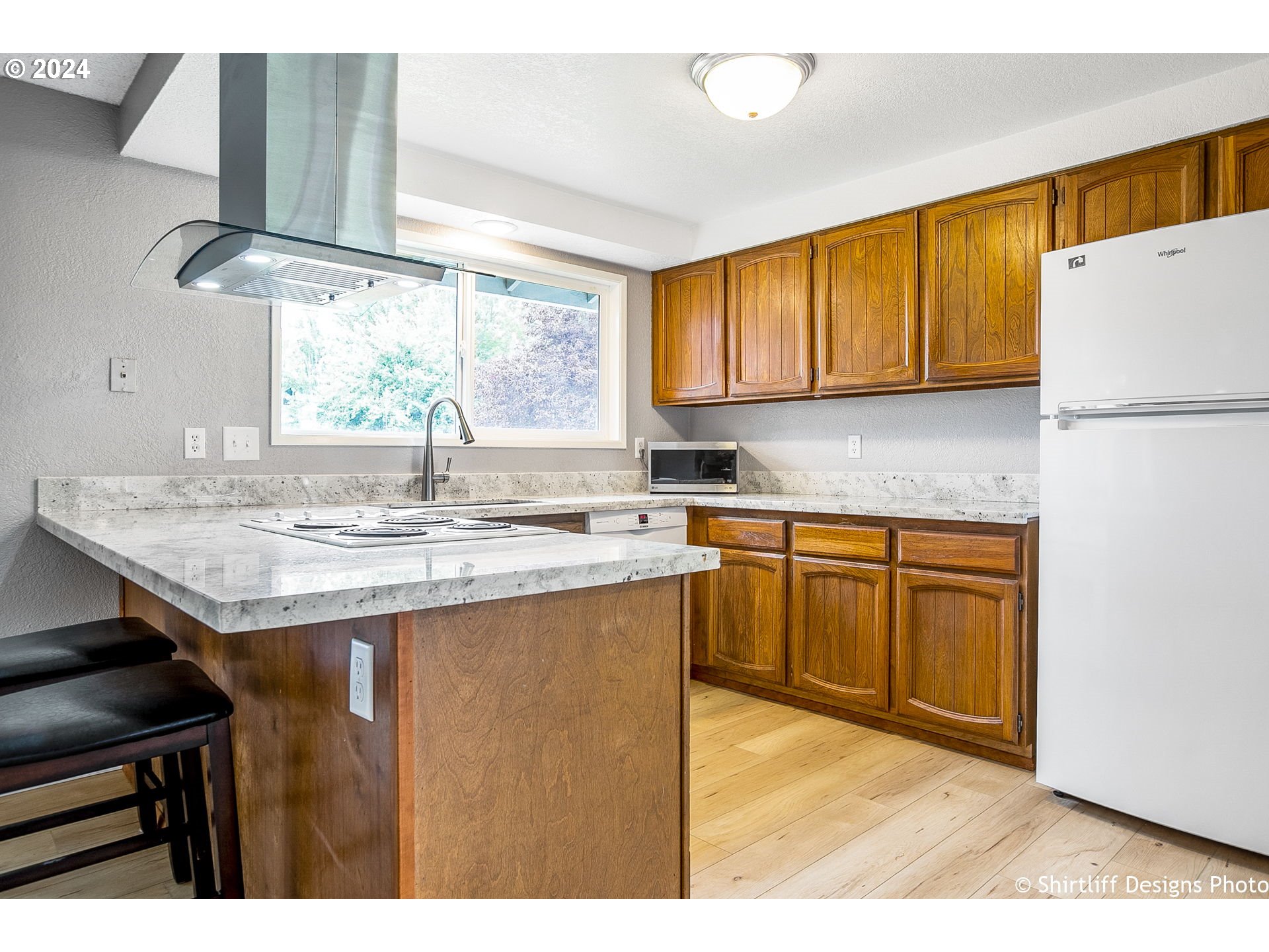 4830 Camellia Street Springfield, OR 97478 - Photo 6 of 22 Kitchen