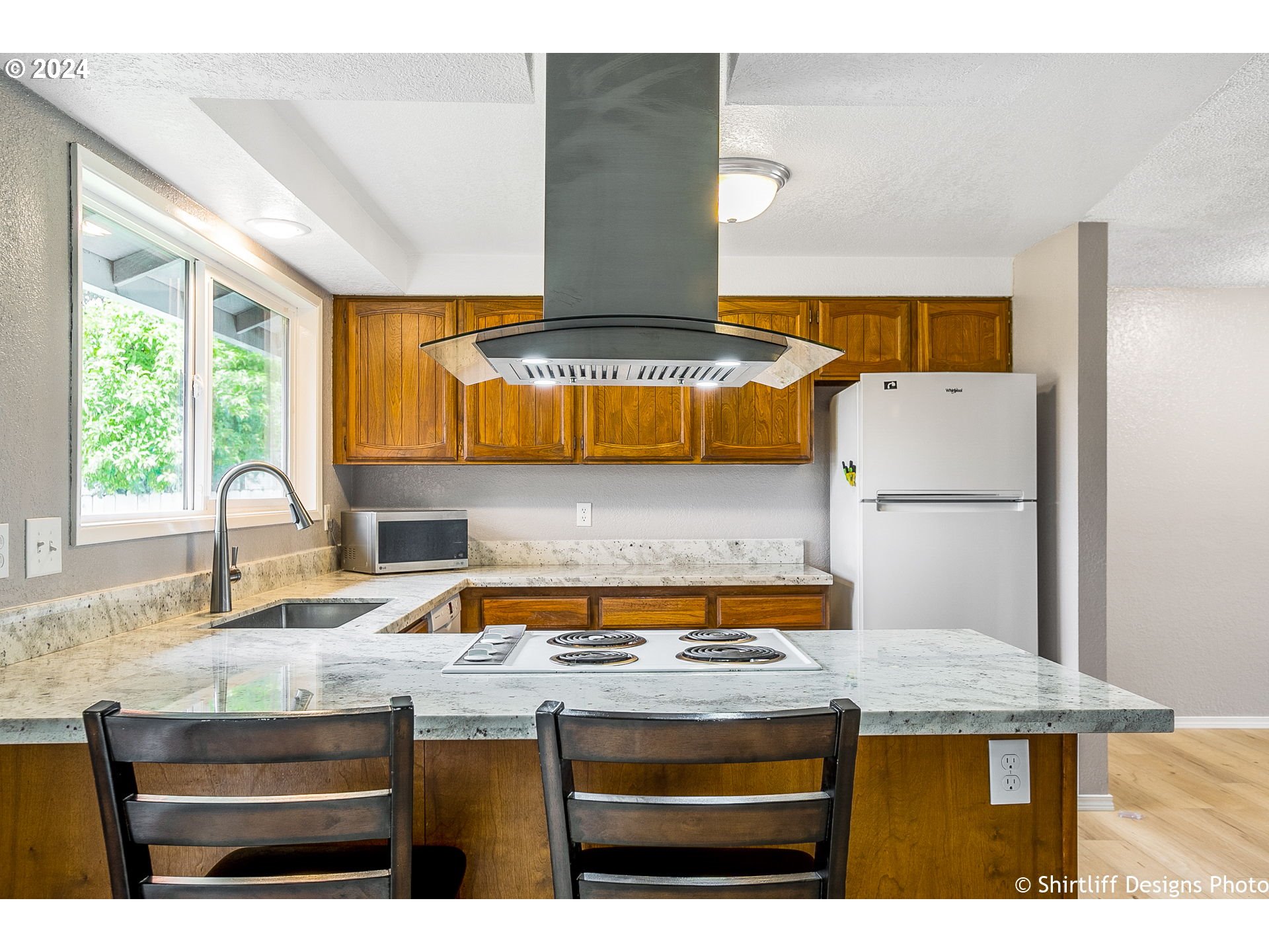 4830 Camellia Street Springfield, OR 97478 - Photo 7 of 22 Kitchen