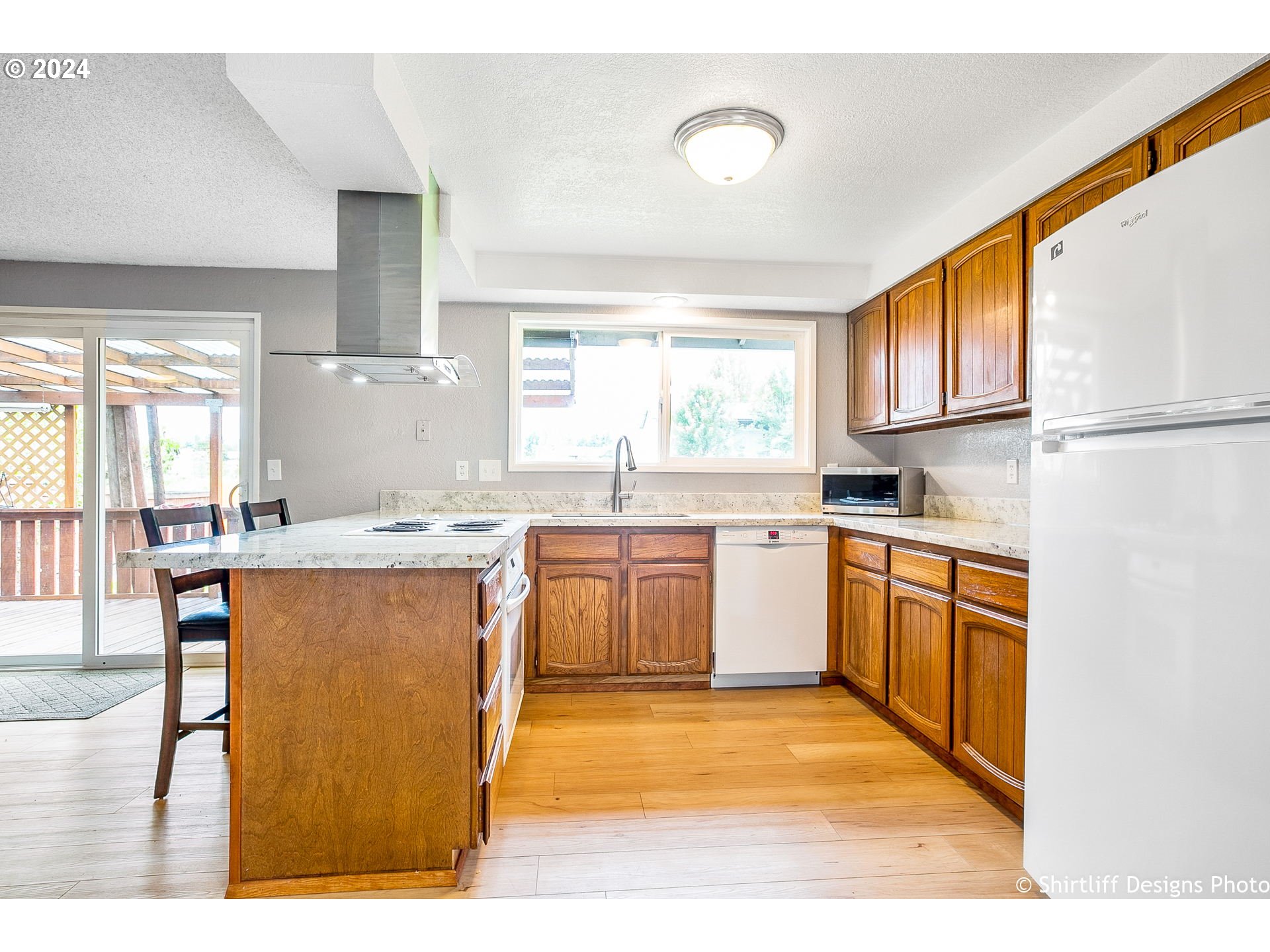 4830 Camellia Street Springfield, OR 97478 - Photo 8 of 22 Kitchen