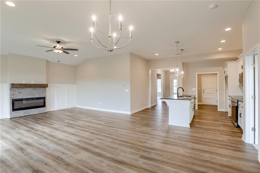 19715 West 196th Street Spring Hill, KS 66083 - Photo 4 of 19